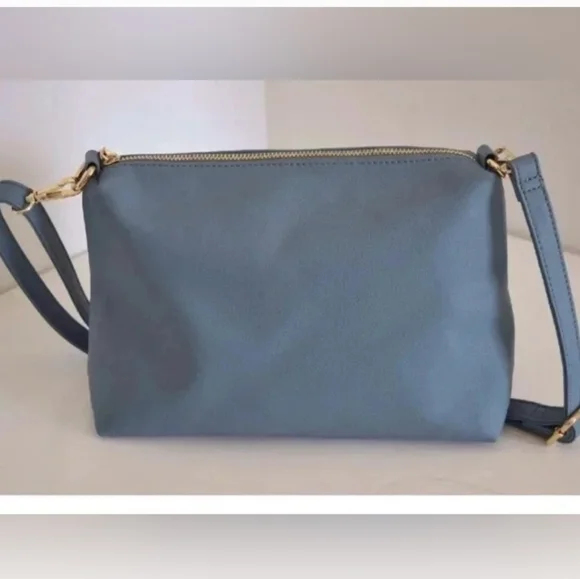 NEW Bebe Chic Blue Faux Leather Crossbody Bag-NWOT - Picture 2 of 9